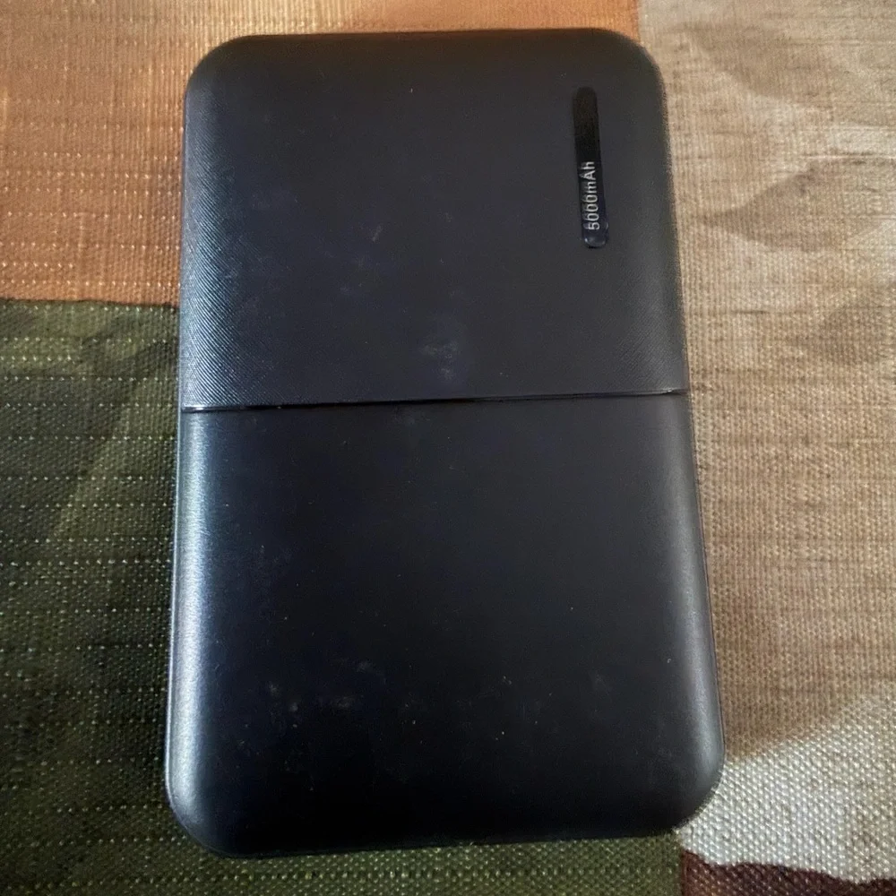 GoMovi Vivitar OD4010 Slim Powerbank, 5000 mAh - New With Some Scratches on Case